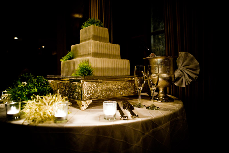 Stunning wedding cake table at the Couortyard on St James. 