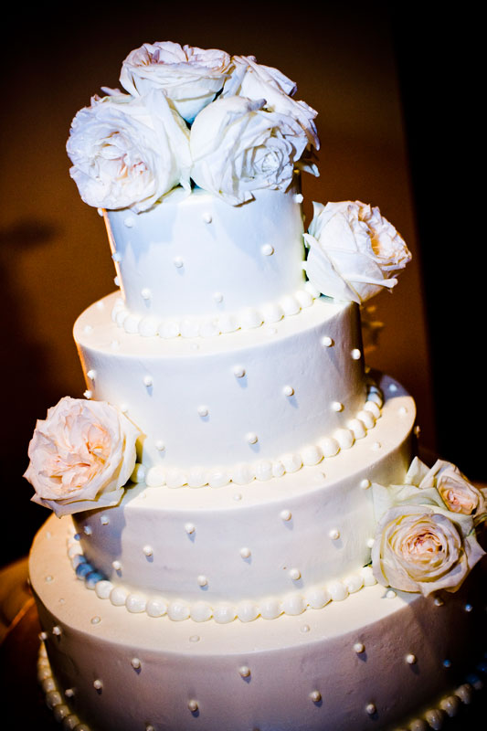 Elegant brides cake in the reception