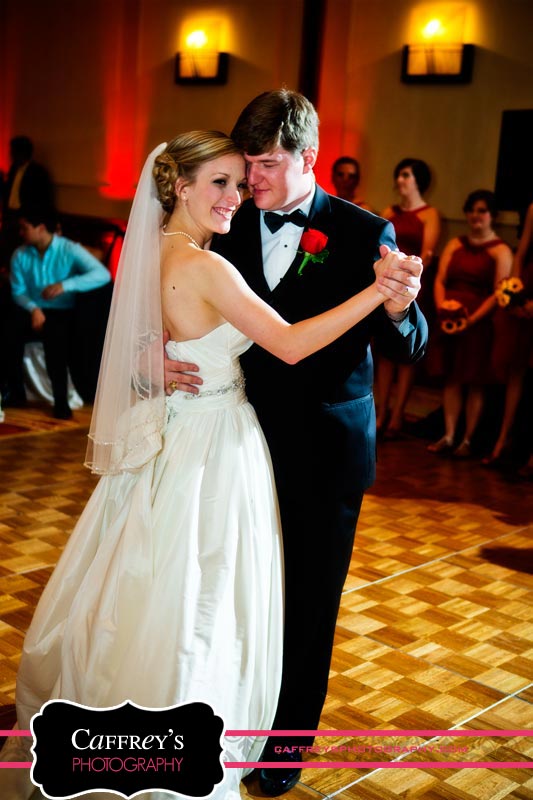 Houston Wedding Photographer, first dance