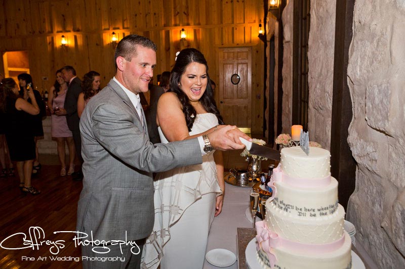 Crystal Springs Wedding bride and groom cutting cake