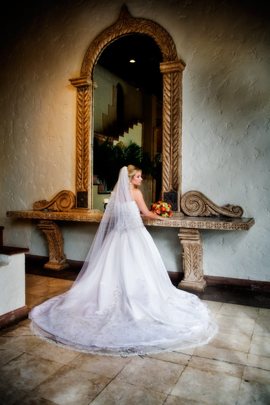 Gorgeous Las Velas Houston Bride By Caffreys Photography