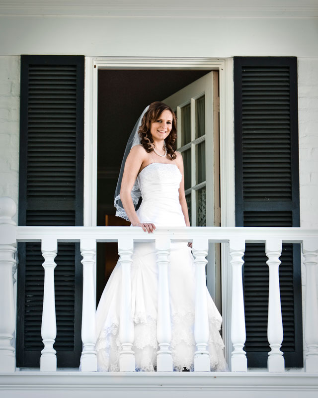 Elegant Bridal Portraits at Ashlynn Manor Houston