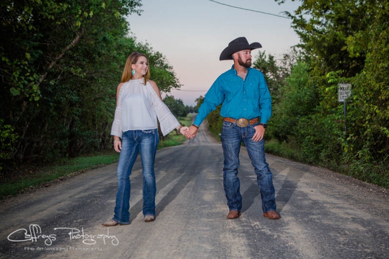 caffreys-photography-country-engagement-portraits-0001